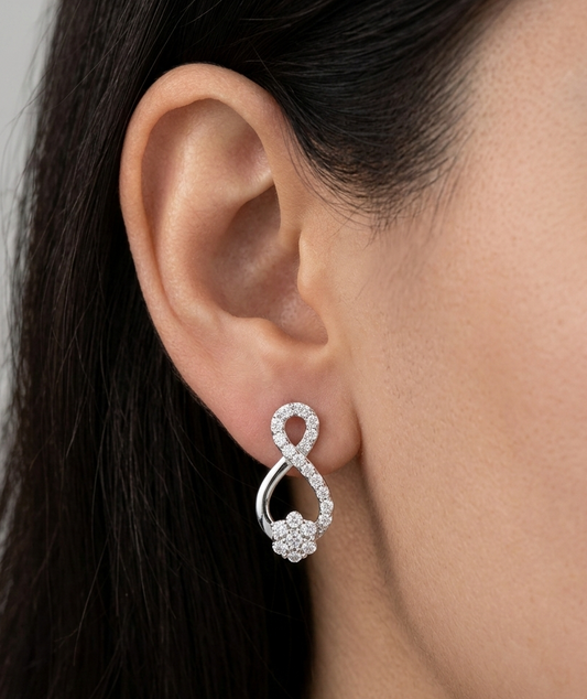 Hyperbola Infinity Stud